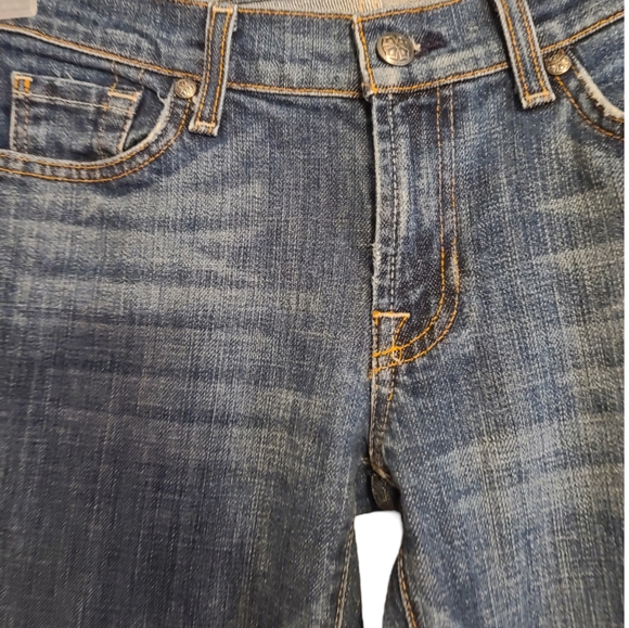 Deluxe Premium Denim Express Bootcut Women's Size 28 X 33" Inseam Denim Jeans - Picture 5 of 6